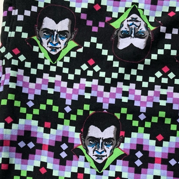 NWT LuLaRoe TC leggings Halloween purple vampire Dracula Whimsygoth witchy - Picture 3 of 4
